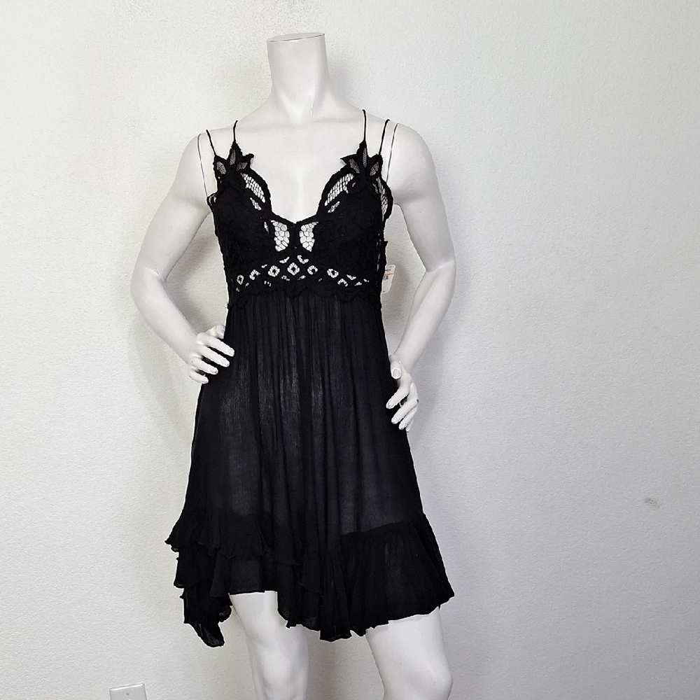 Free People "NEW" Black Adella Boho Whimsigoth Crochet Lace Slip Dress Size S - Picture 2 of 14